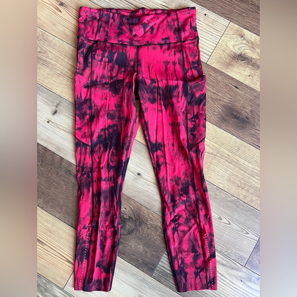 Lululemon Athletica Red and Black Tie-Dye Leggings